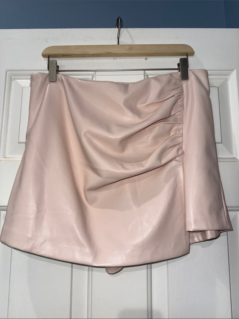 Dolce Cabo Blush Pink Faux Leather Ruched Mini Skort